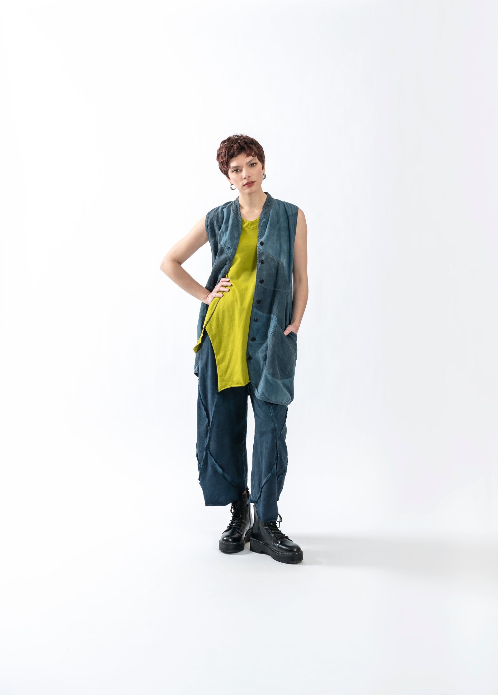 Two Tone Vest Cynthia Ashby
