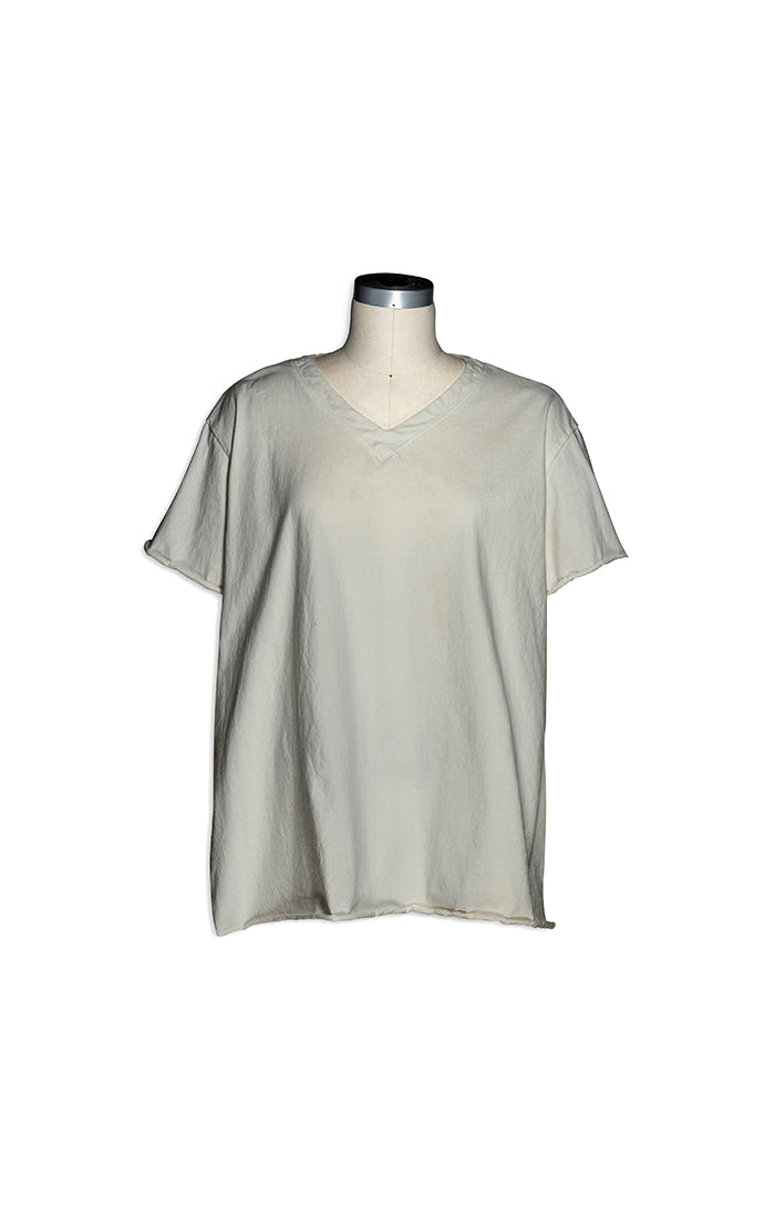 Leo V-Neck Tee