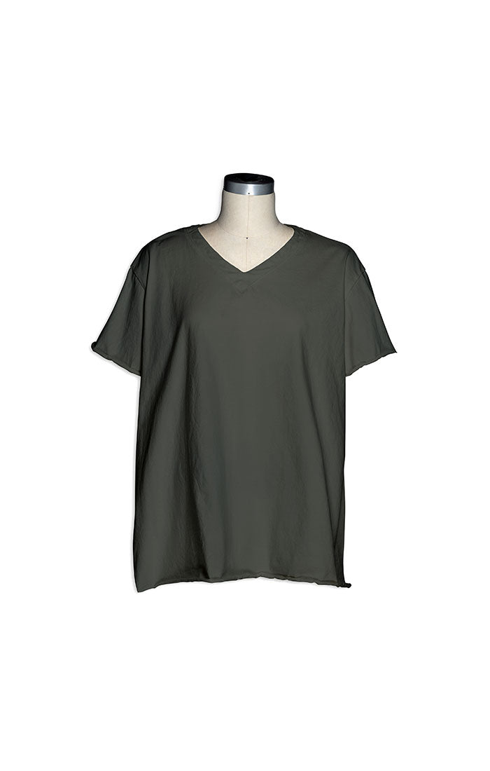 Leo V-Neck Tee