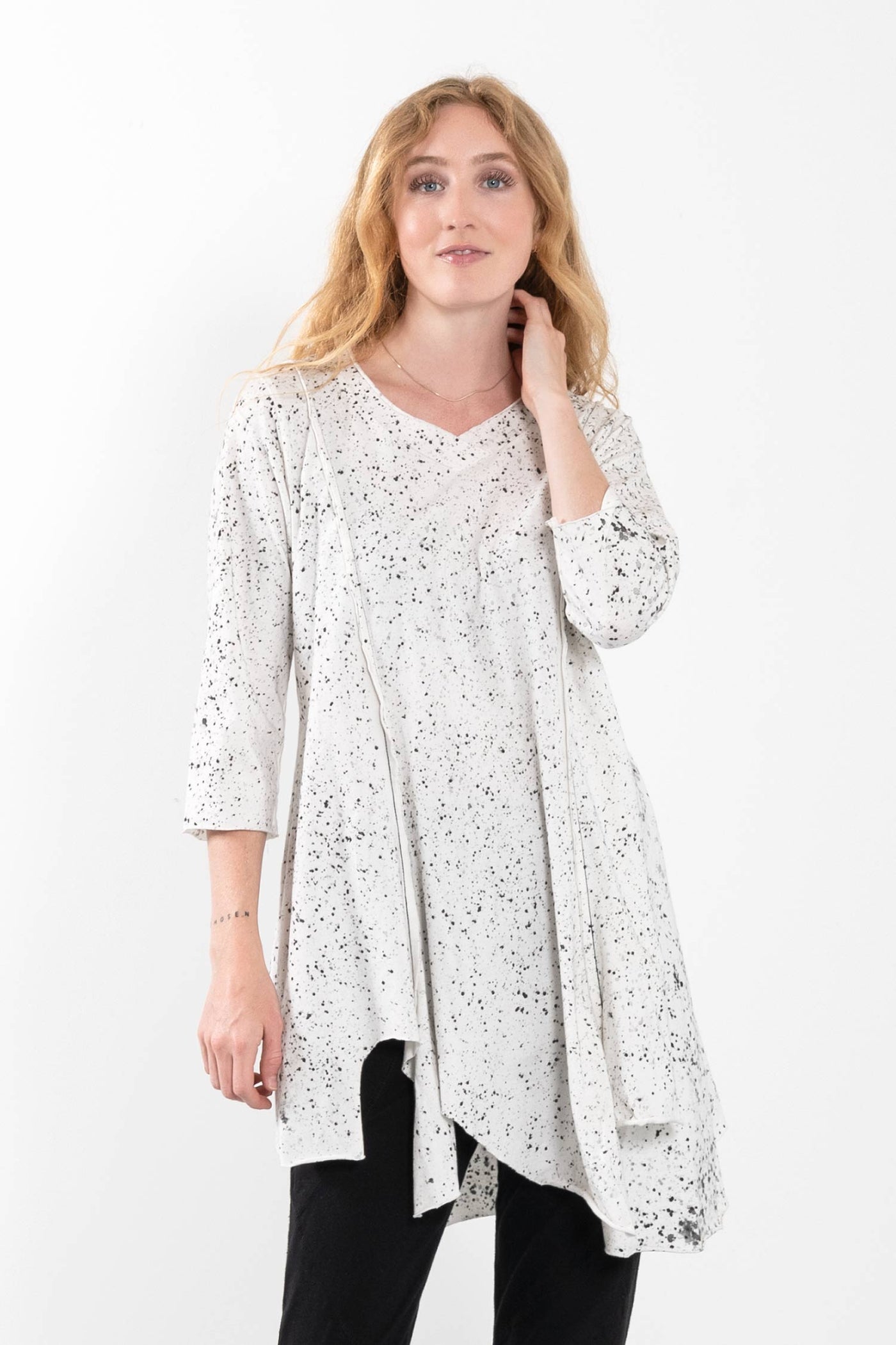 ★SCULPTOR★ Floral Cottage Button Henley Sky SC25S223BL Floral Cottage Button Henley Beige – SCULPTOR JAPAN